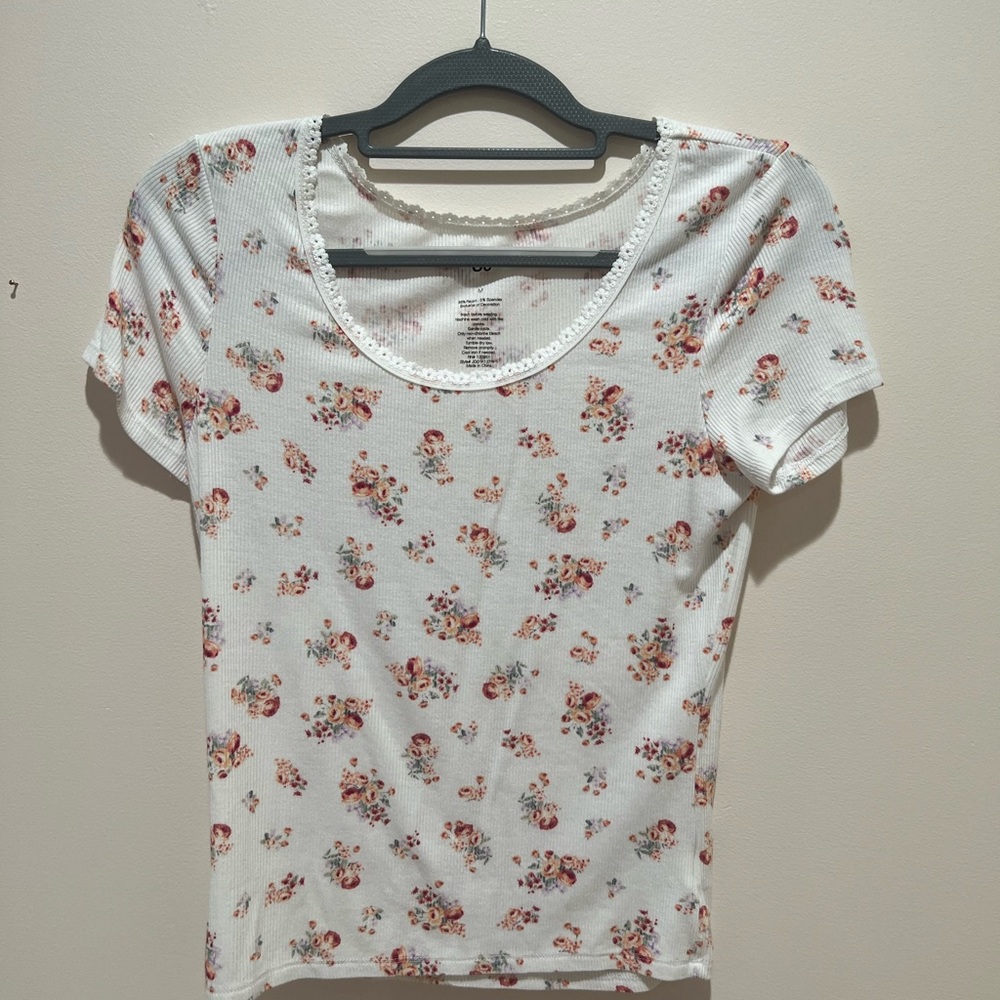 floral shirt
